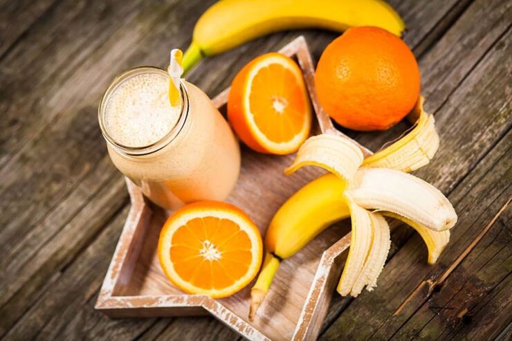 Smoothie banane-portokalli për humbje peshe