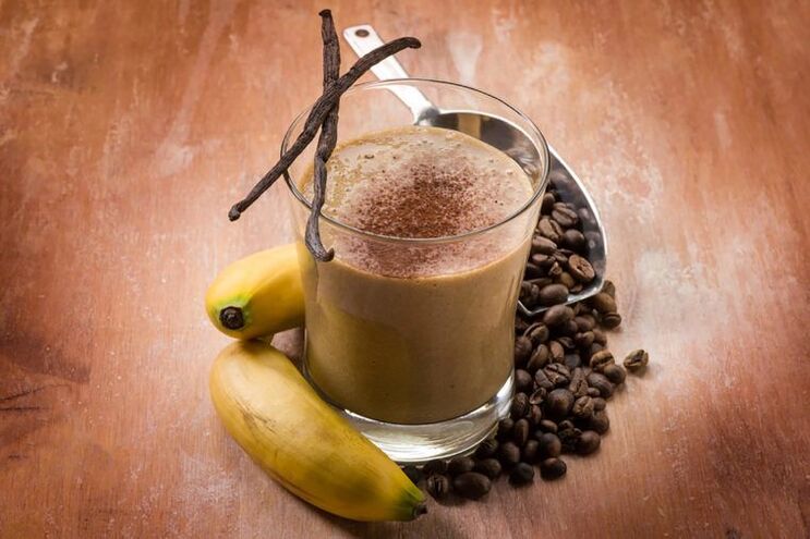 Smoothie me proteina kafeje për humbje peshe