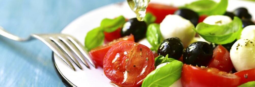 sallata me perime është pjesë e dietës mesdhetare